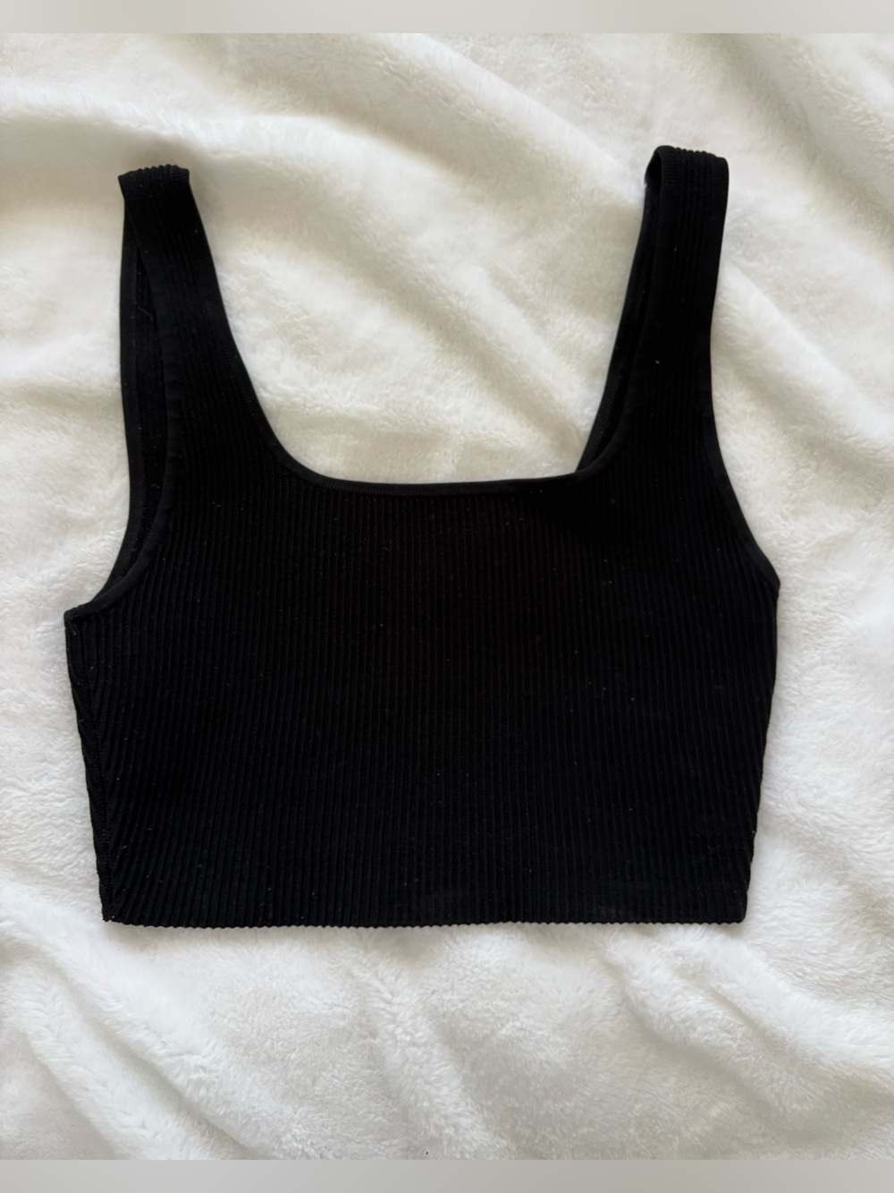 Aritzia Babaton Sculpt Knit Tank